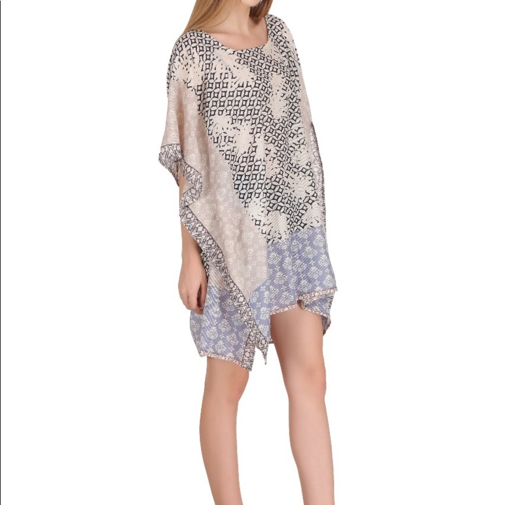 Pattern Tunic - Picture 2 of 3